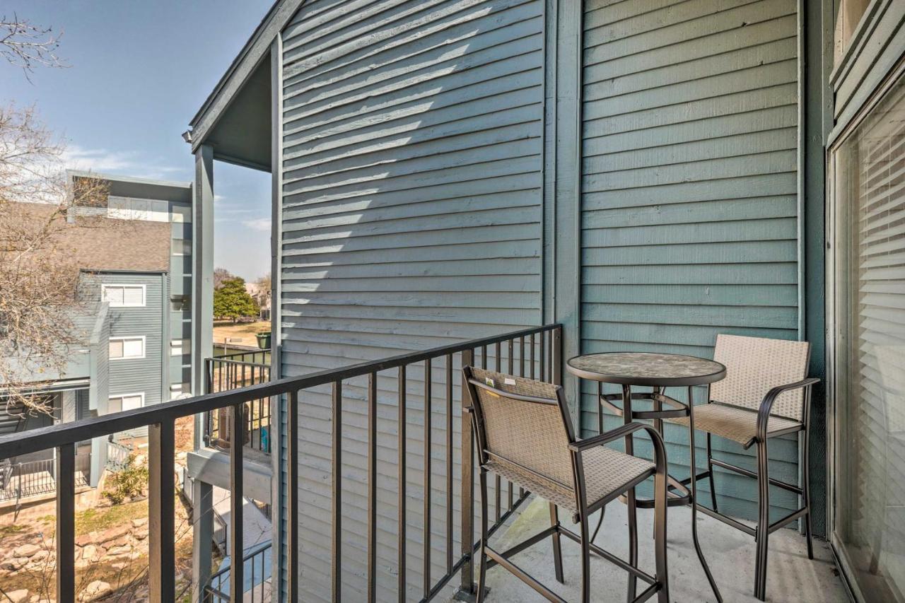 Idyllic Montgomery Condo With Pool And Lake View! エクステリア 写真