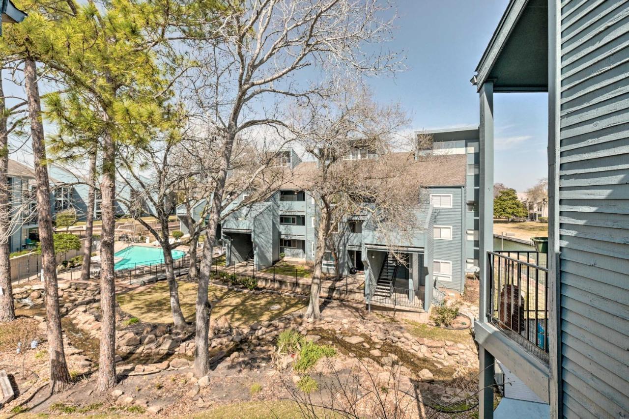 Idyllic Montgomery Condo With Pool And Lake View! エクステリア 写真