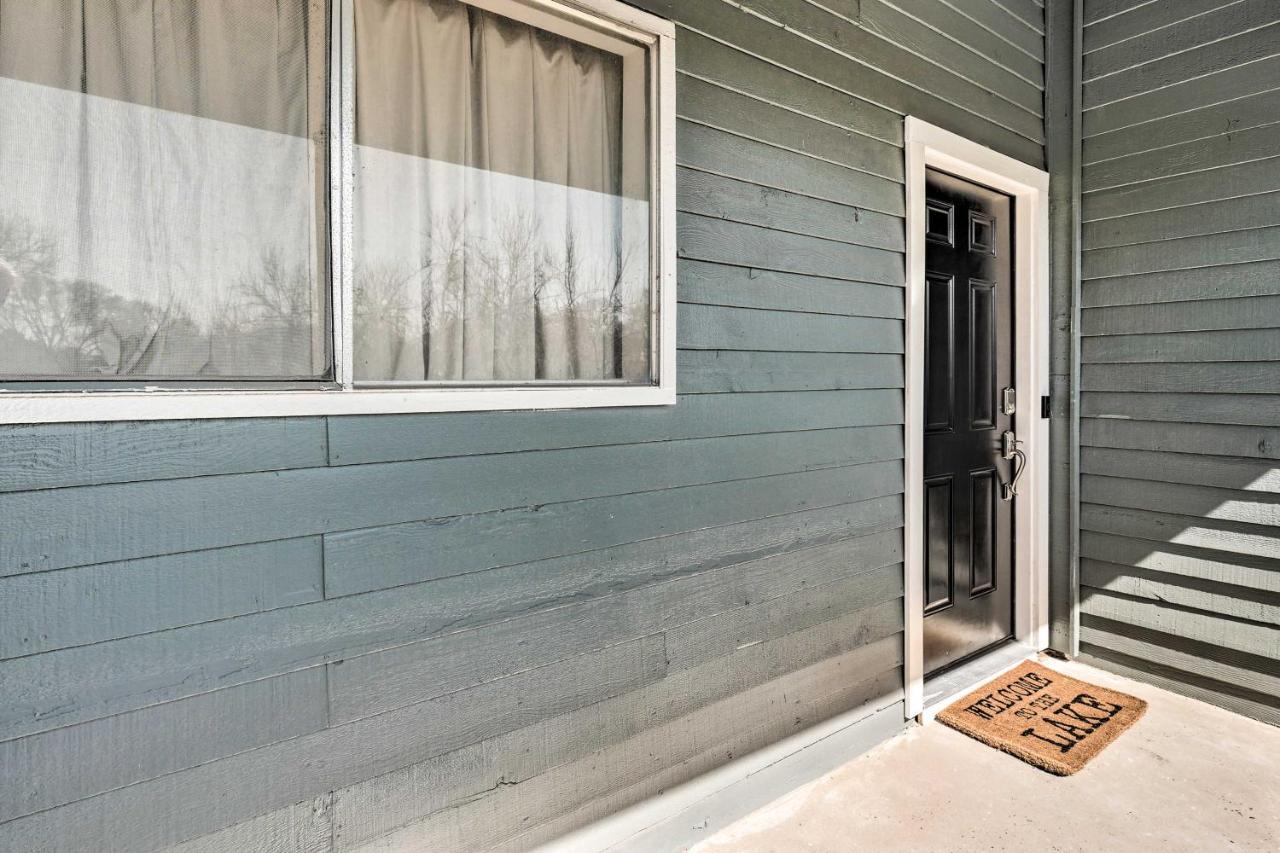 Idyllic Montgomery Condo With Pool And Lake View! エクステリア 写真